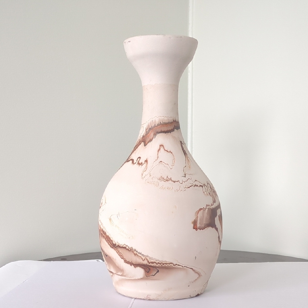 Nemadji Pottery Ceramic Art Vase, Organic Design Vintage Ombre Transition Color